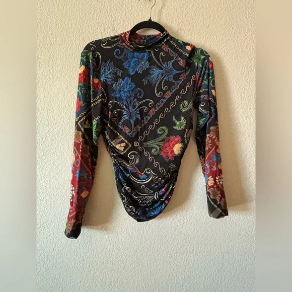 FARM Rio Black Multi-Color Floral Print Long-Sleeve Mock Neck Top - Picture 3 of 9